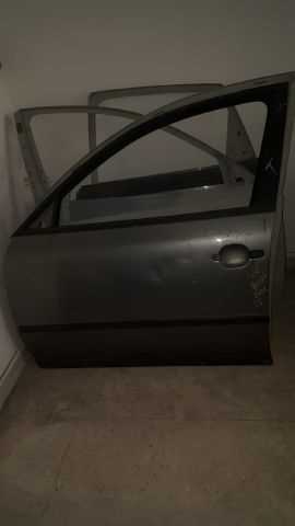 Volkswagen Passat 1997-2004 Çıkma Yedek Kapı